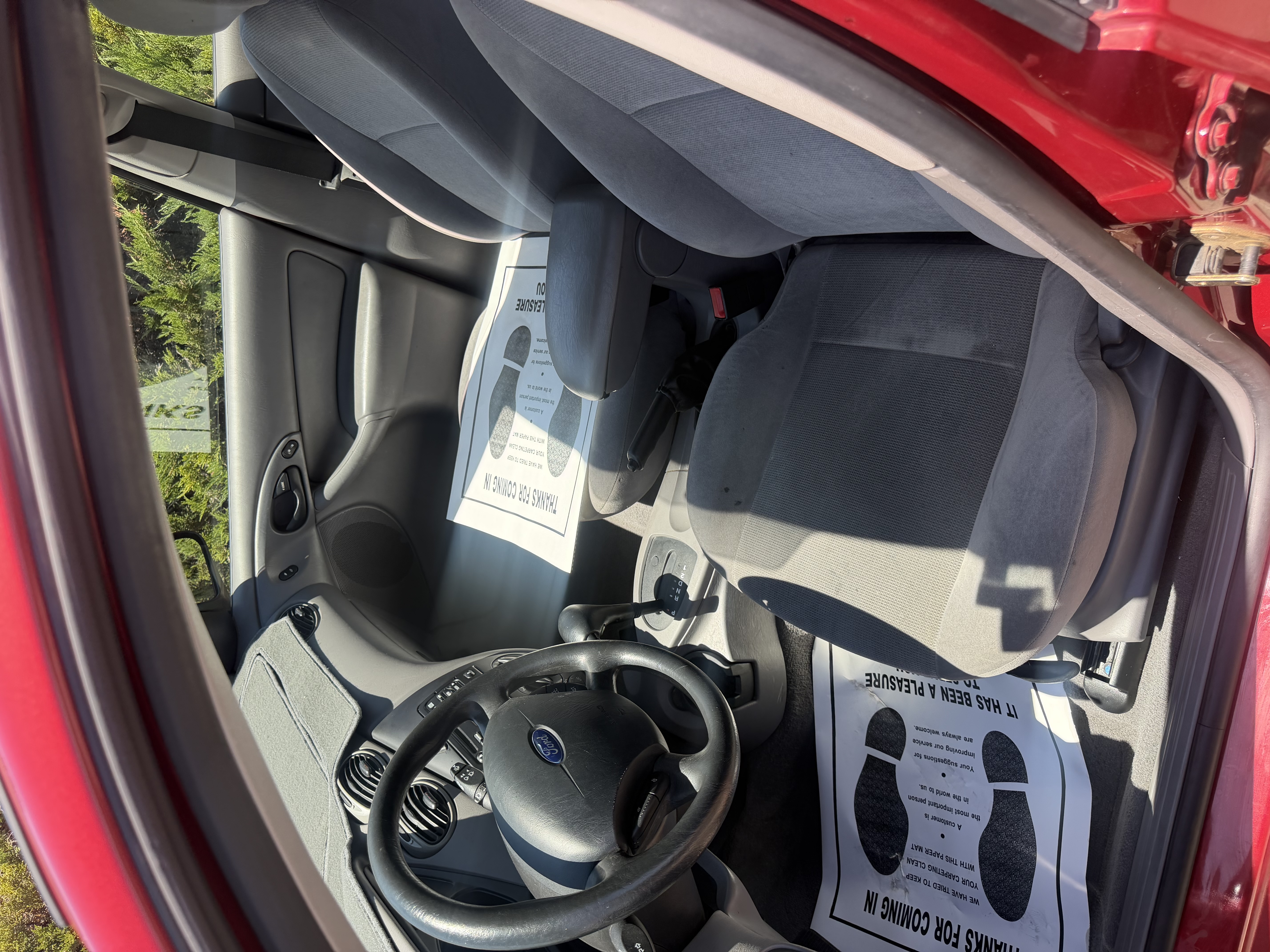 Used 2002 Ford Focus SE FWD image 4