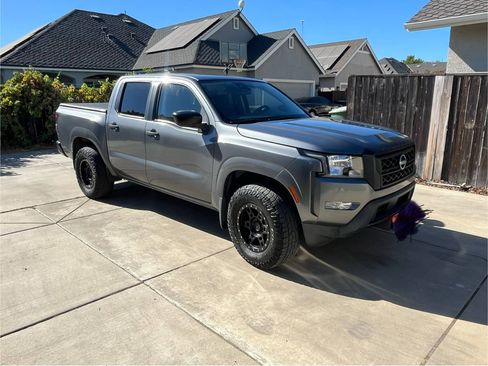 Used 2022 Nissan Frontier S w/ Technology Package AWD/4WD image 5
