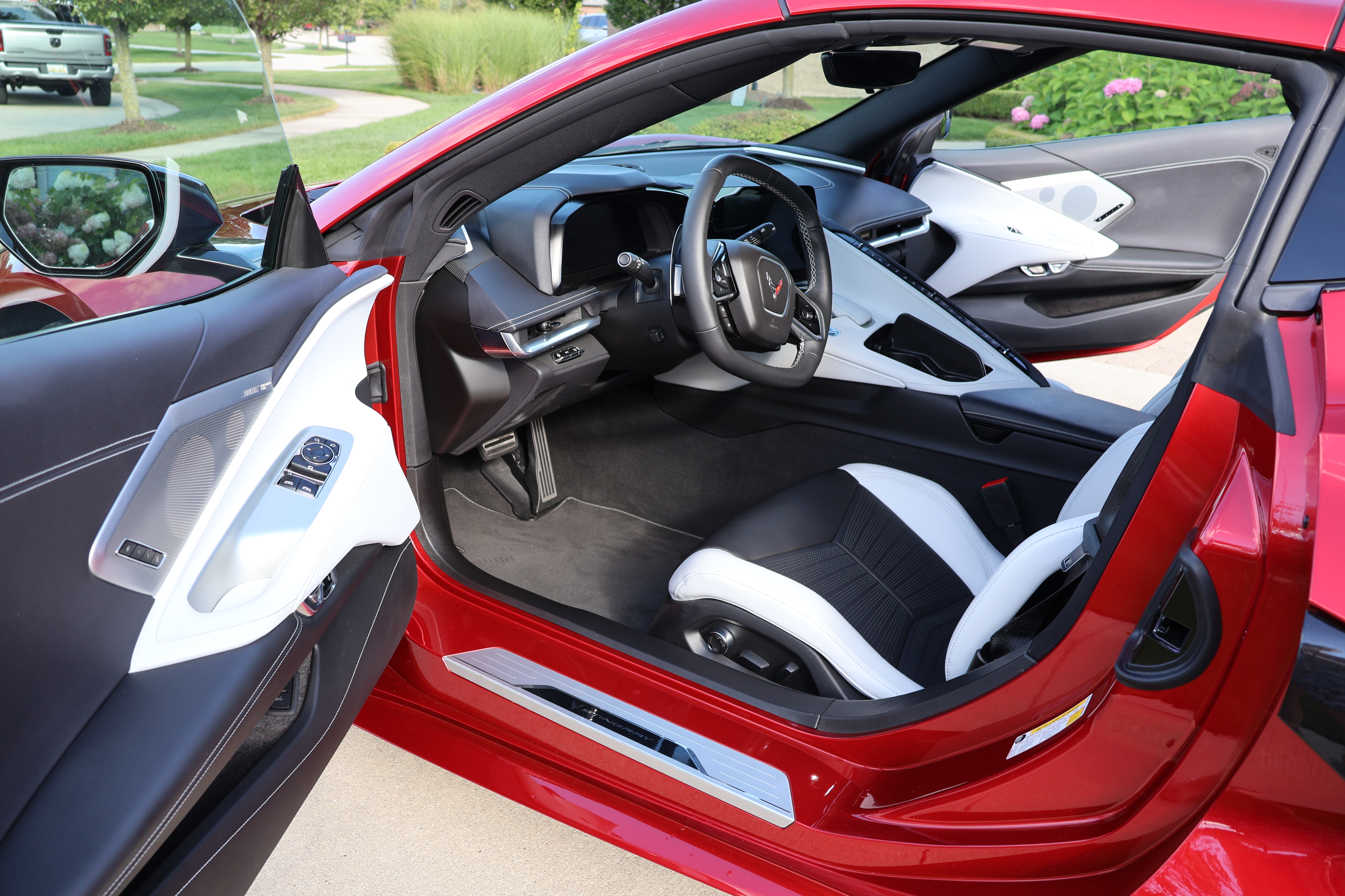 Used 2021 Chevrolet Corvette Stingray Preferred Cpe w/ Z51 Performance Package RWD image 25