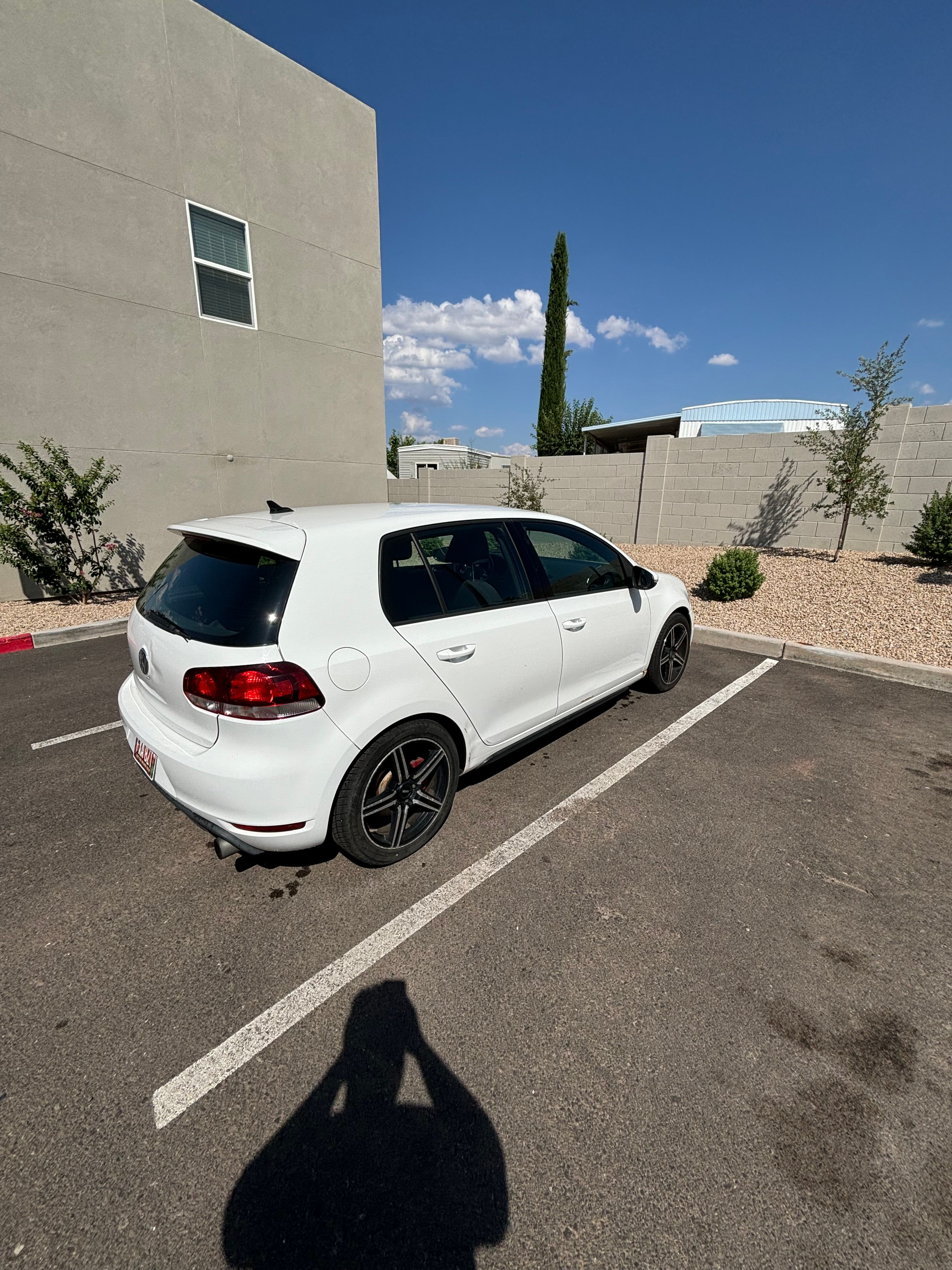 Used 2010 Volkswagen GTI 4-Door FWD image 4