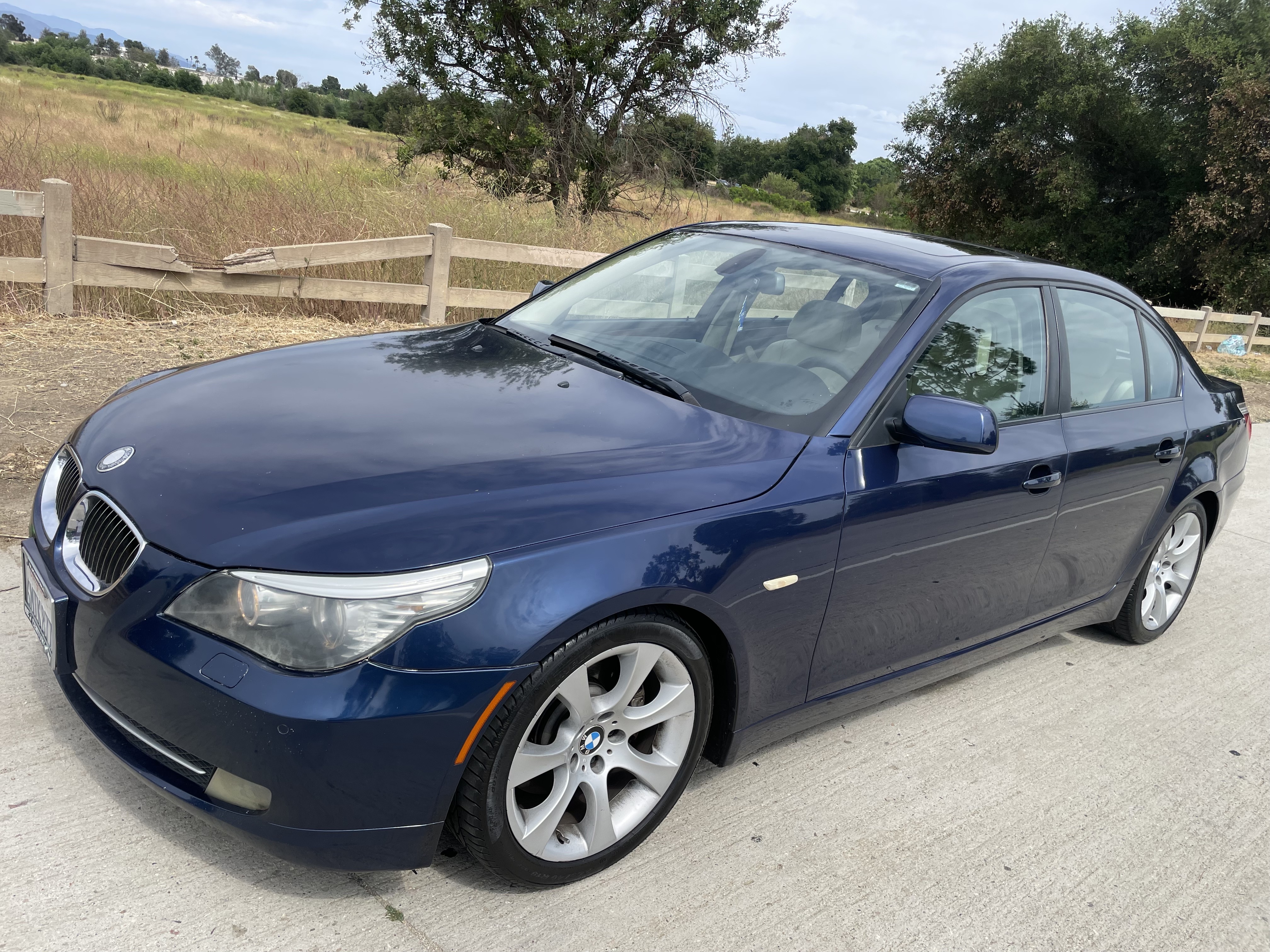 Used 2010 BMW 535i Sedan RWD image 5