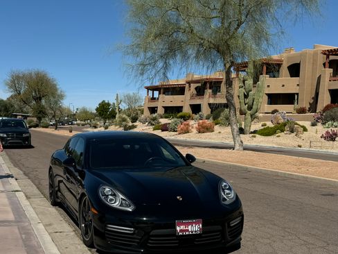 Used 2016 Porsche Panamera Turbo image 6