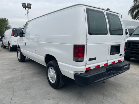 Used 2010 Ford E-250 and Econoline 250 image 11
