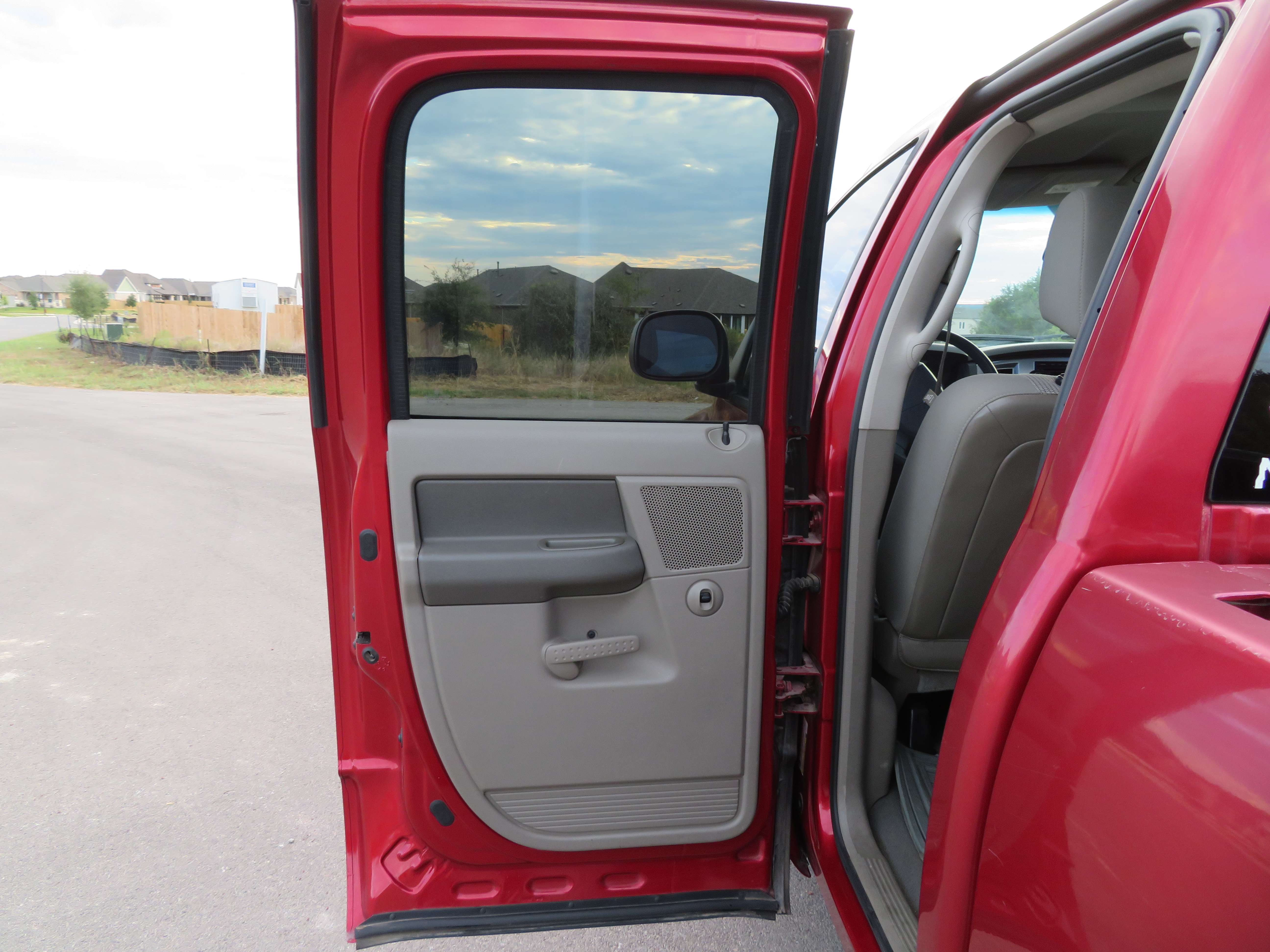 Used 2007 Dodge Ram 1500 Truck SLT RWD image 16