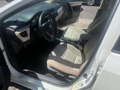 Used 2014 Toyota Corolla LE FWD image 19