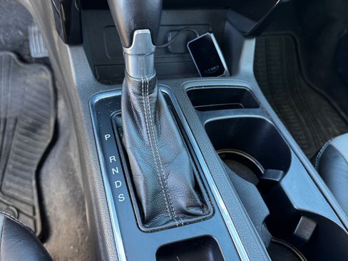 Used 2017 Ford Escape Titanium image 20