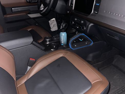 Used 2023 Ford Bronco Outer Banks w/ Sasquatch Package image 8