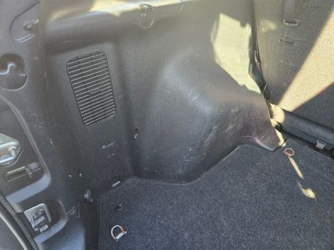 Used 2005 Honda CR-V LX image 11