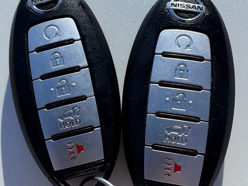 Used 2015 Nissan Murano Platinum w/ Platinum Technology Package image 17