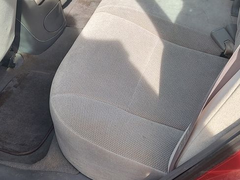 Used 1999 Ford Taurus SE image 8