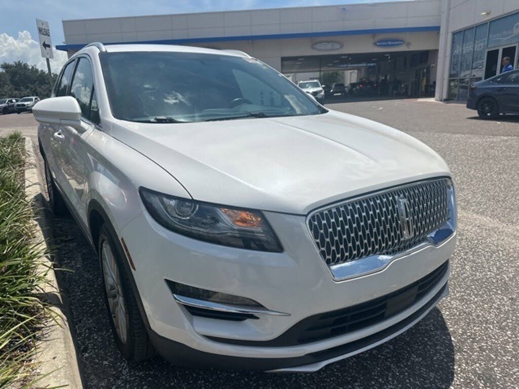 Used 2019 Lincoln MKC Premiere FWD image 1