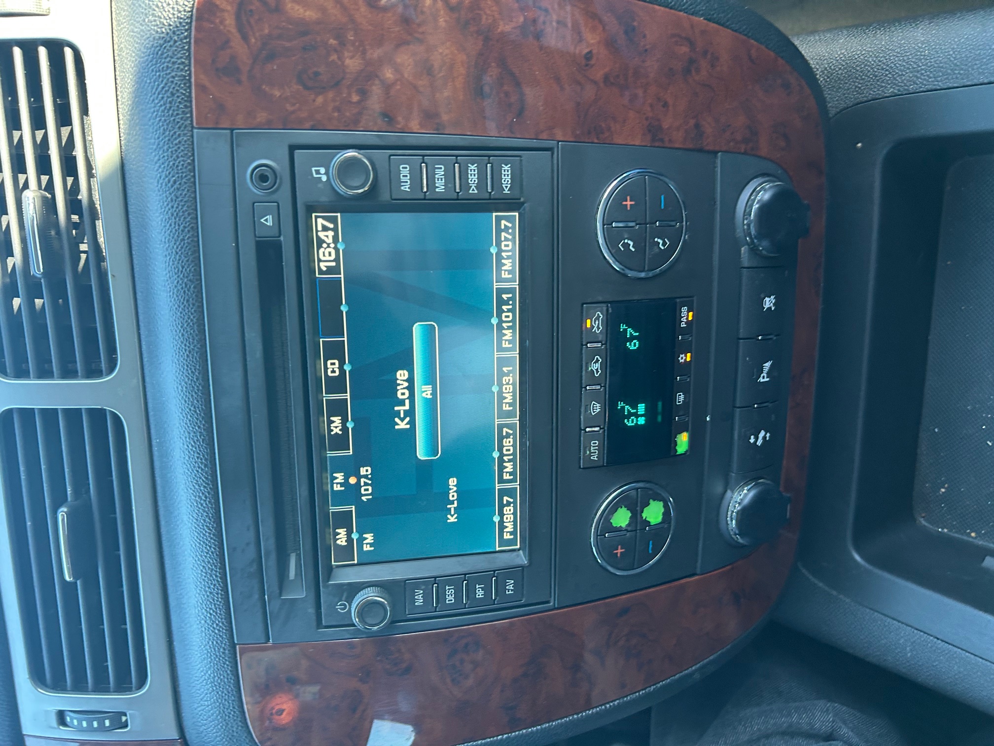 Used 2010 Chevrolet Silverado 1500 LTZ w/ Max Trailering Pack RWD image 29