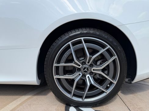 Used 2022 Mercedes-Benz E 450 Cabriolet image 2