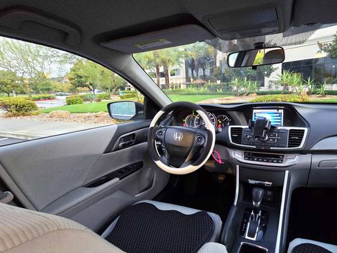 Used 2014 Honda Accord LX image 14