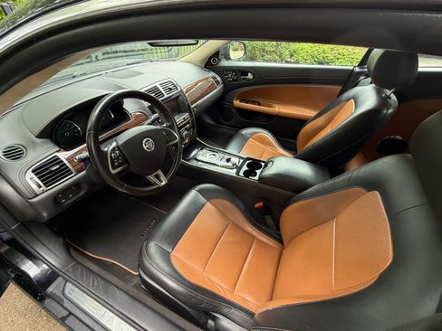Used 2012 Jaguar XK Coupe RWD image 8