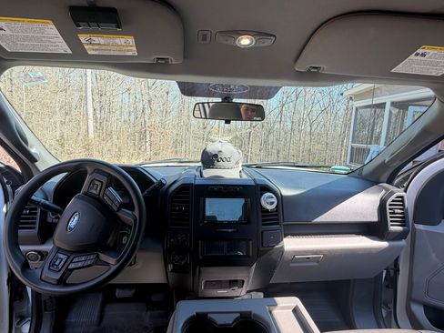 Used 2016 Ford F150 XL w/ Equipment Group 101A Mid image 11