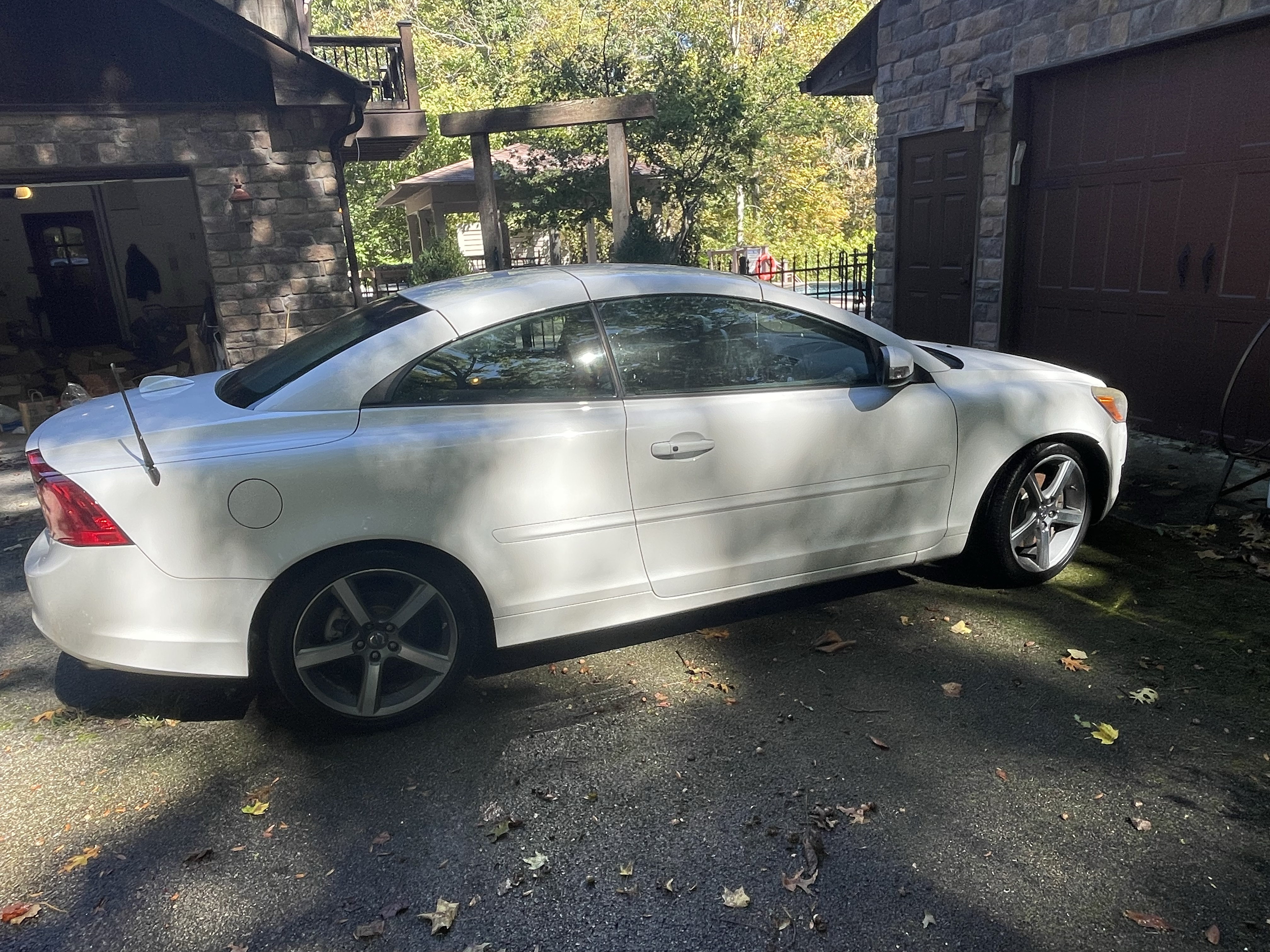Used 2012 Volvo C70 T5 FWD image 6
