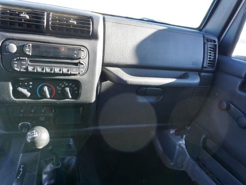 Used 2006 Jeep Wrangler Sport w/ 30" Tire & Wheel Group image 12