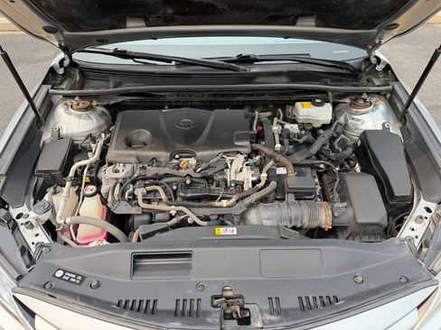 Used 2018 Toyota Camry XLE w/ Audio Package FWD image 17