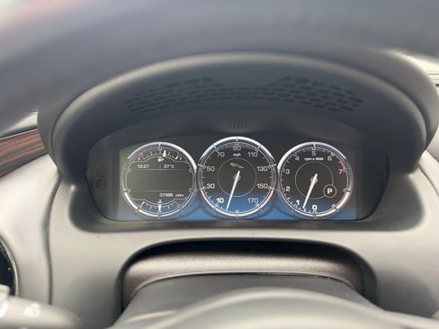Used 2012 Jaguar XJ L RWD image 13