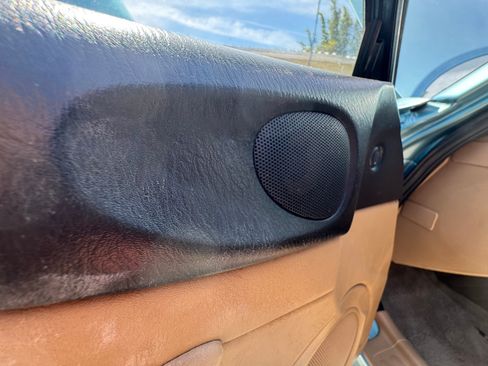 Used 2002 MAZDA MX-5 Miata LS RWD image 14