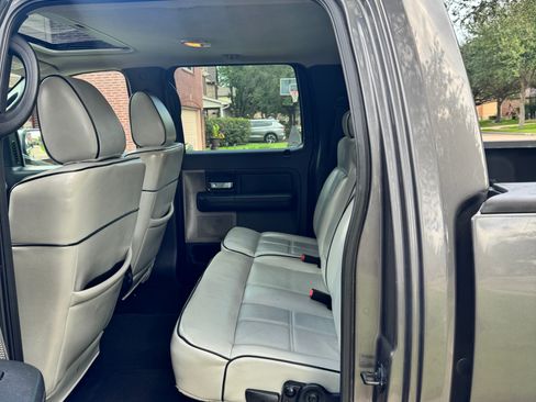 Used 2006 Lincoln Mark LT 4x4 image 10