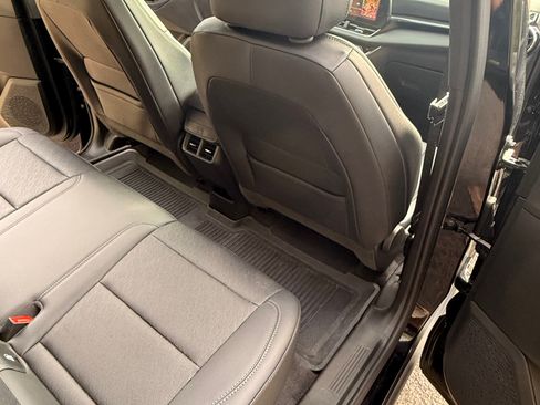 Used 2025 Chevrolet Equinox LT w/ Convenience Package II AWD/4WD image 29