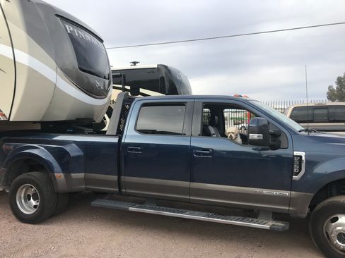 Used 2017 Ford F350 Lariat w/ Tow Technology Bundle image 6