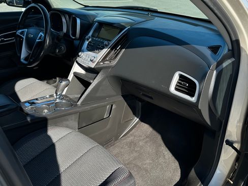 Used 2016 Chevrolet Equinox LT w/ Convenience Package image 11