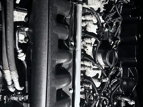 Used 2010 Volvo XC60 T6 image 19