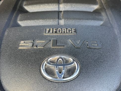 Used 2012 Toyota Sequoia Platinum image 10