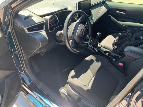 Used 2021 Toyota Corolla SE w/ Carpet Mat Package (TMS) image 4
