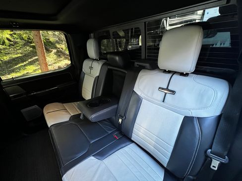 Used 2023 Ford F150 Lightning Platinum image 22