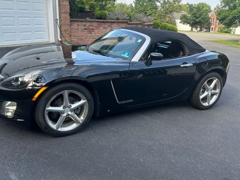 Used 2007 Saturn Sky Red Line RWD image 9