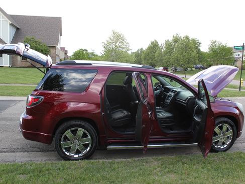 Used 2016 GMC Acadia Denali image 16