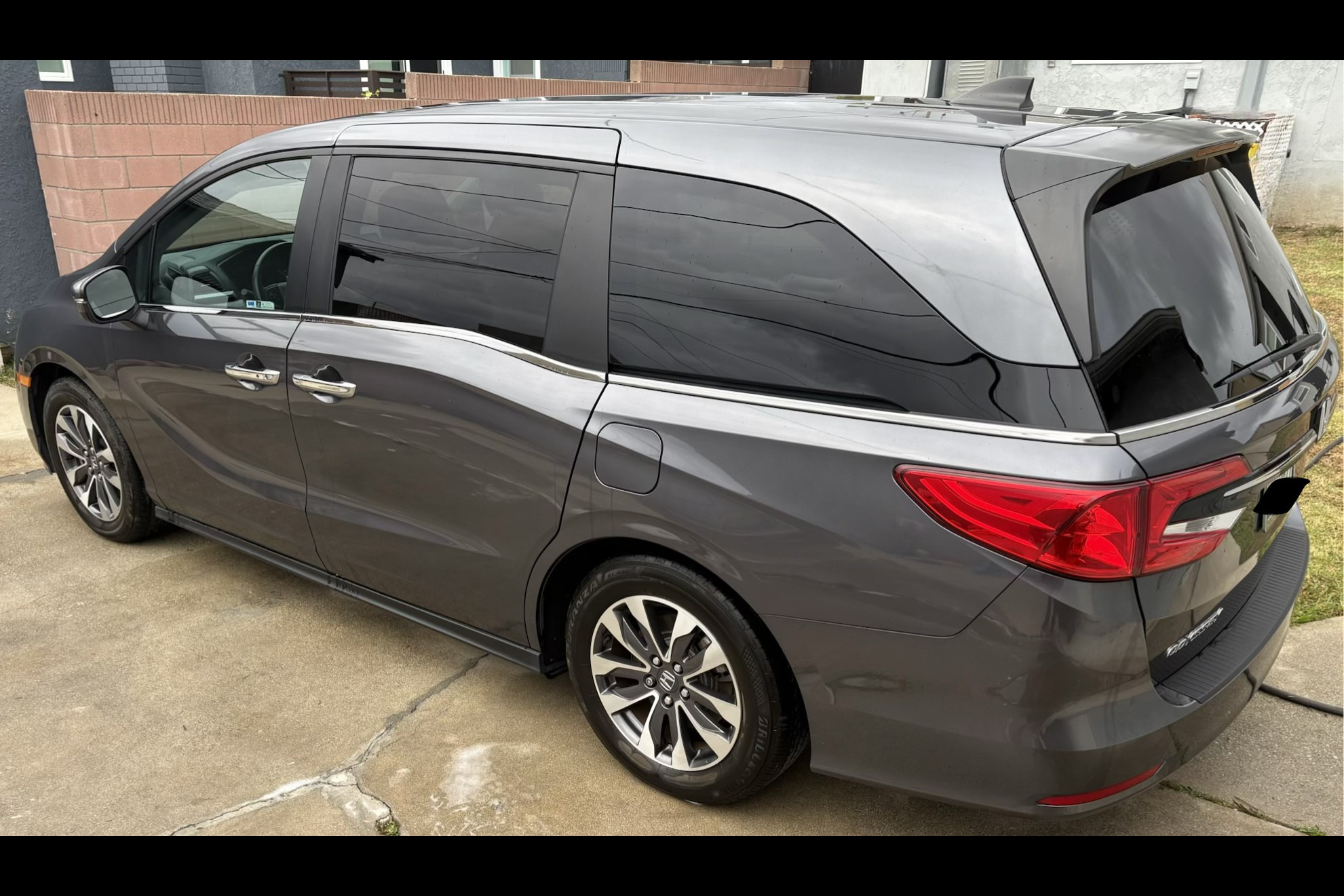 Used 2023 Honda Odyssey EX-L image 1