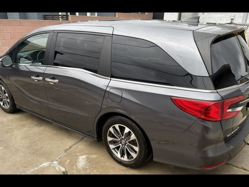 Used 2023 Honda Odyssey EX-L image 1