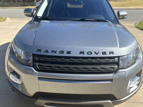 Used 2012 Land Rover Range Rover Evoque Prestige image 2