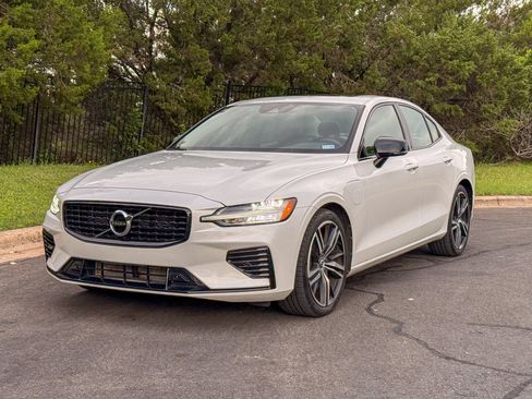 Used 2021 Volvo S60 T8 R-Design Expression w/ Premium Package AWD/4WD image 1