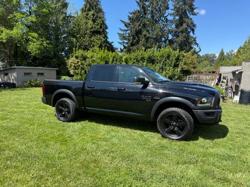 Used 2019 RAM 1500 Classic Warlock image 10