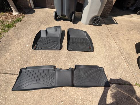 Used 2013 Lexus CT 200h 200h Hatchback 4D w/ Premium Pkg w/Navigation image 13