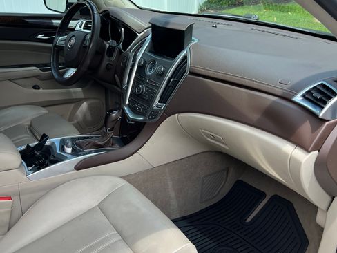 Used 2012 Cadillac SRX Luxury FWD image 8