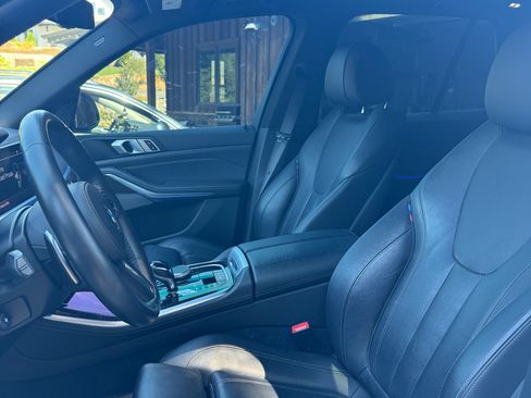 Used 2019 BMW X5 xDrive40i w/ M Sport Package image 12