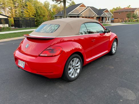 Used 2013 Volkswagen Beetle TDI FWD image 12