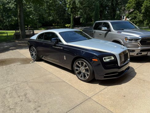 Used 2019 Rolls-Royce Wraith Coupe 2D image 25