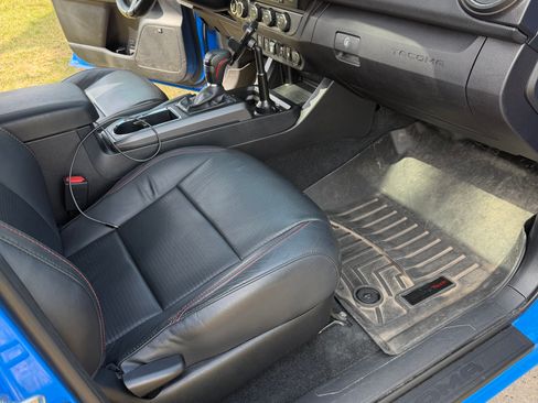 Used 2019 Toyota Tacoma TRD Pro AWD/4WD image 15