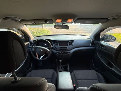 Used 2017 Hyundai Tucson SE w/ Cargo Package FWD image 13