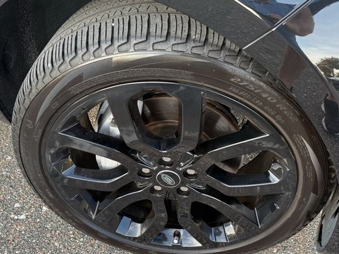 Used 2021 Land Rover Range Rover Sport HSE Silver Edition image 12