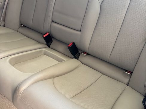 Used 2005 Mercedes-Benz CLK 320 Coupe image 16