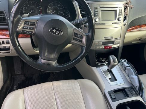 Used 2012 Subaru Outback 2.5i Limited w/ Moonroof Pkg image 10